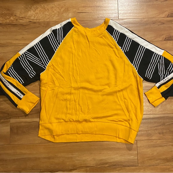 VS PINK Black & Yellow Matching Crewneck & Track Shorts Set - Picture 5 of 10